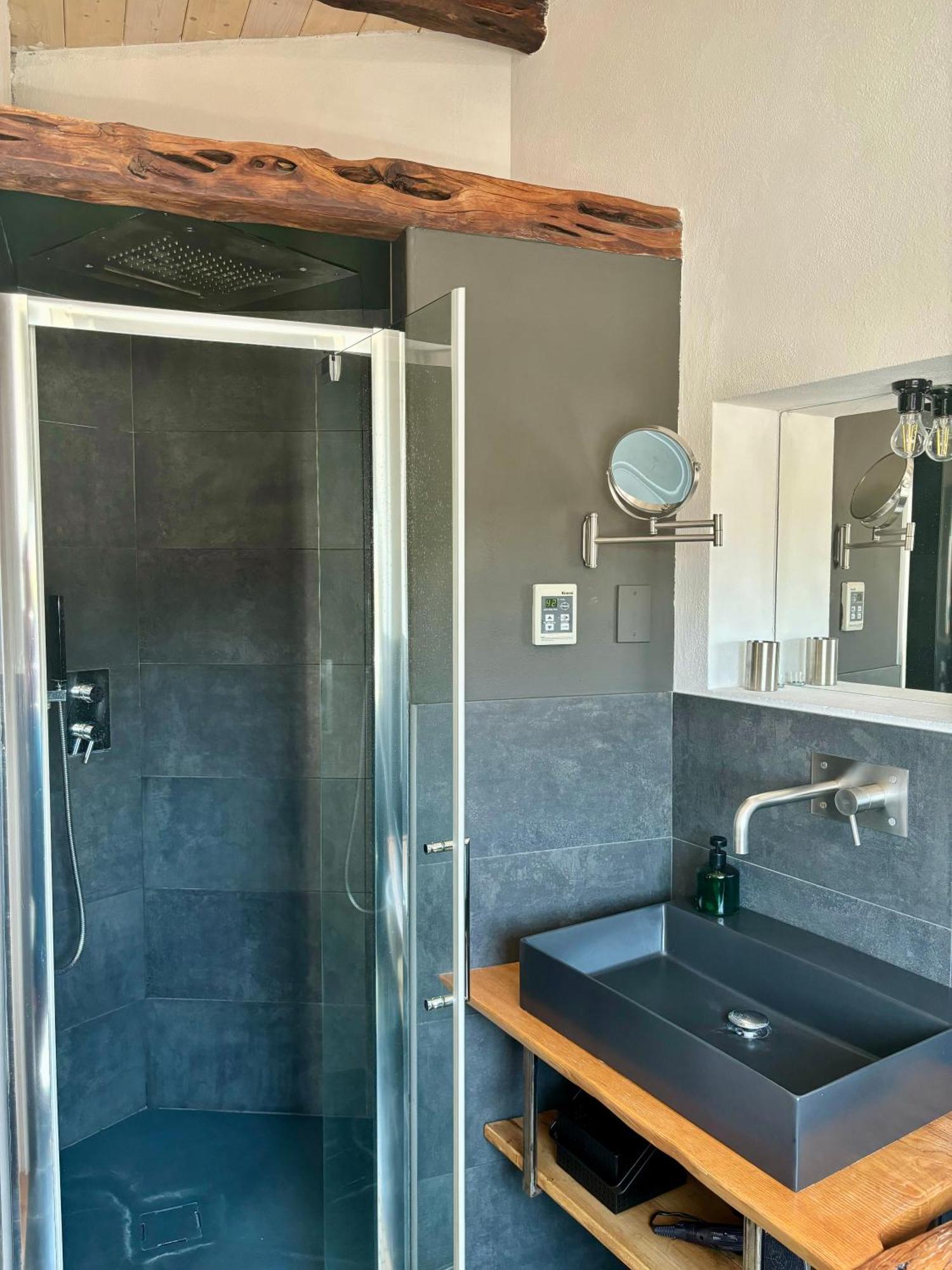 Su Zampillu Boutique Rooms Teulada Exterior photo